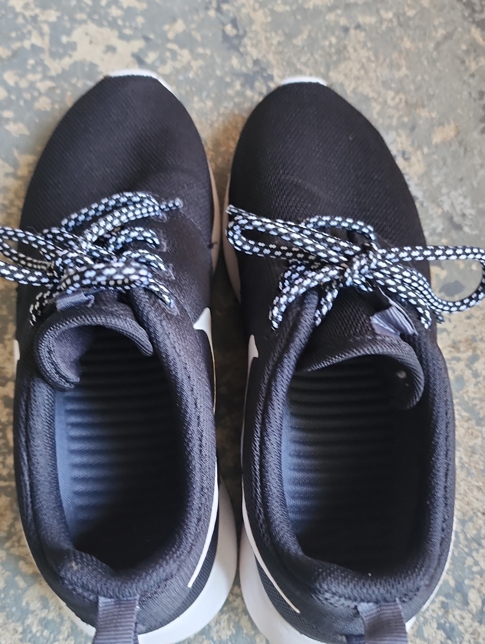 Nike Roshe One Ladies Shoes - Picture 5 of 6